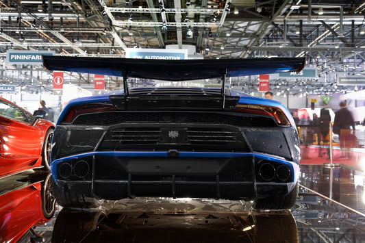 Pare chocs arrière en fibre de carbone « E - GT » de DMC pour Lamborghini Huracan Coupé et Spyder d'origine - KDMPARTS EUROPE TUNING STORE
