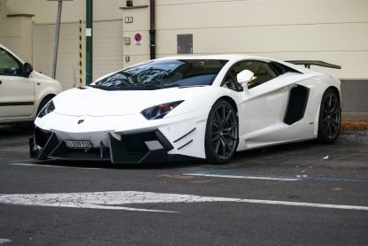 Pare chocs avant en fibre de carbone Aventador « SV - E » DMC Lamborghini Coupé et Roadster d'origine - KDMPARTS EUROPE TUNING STORE