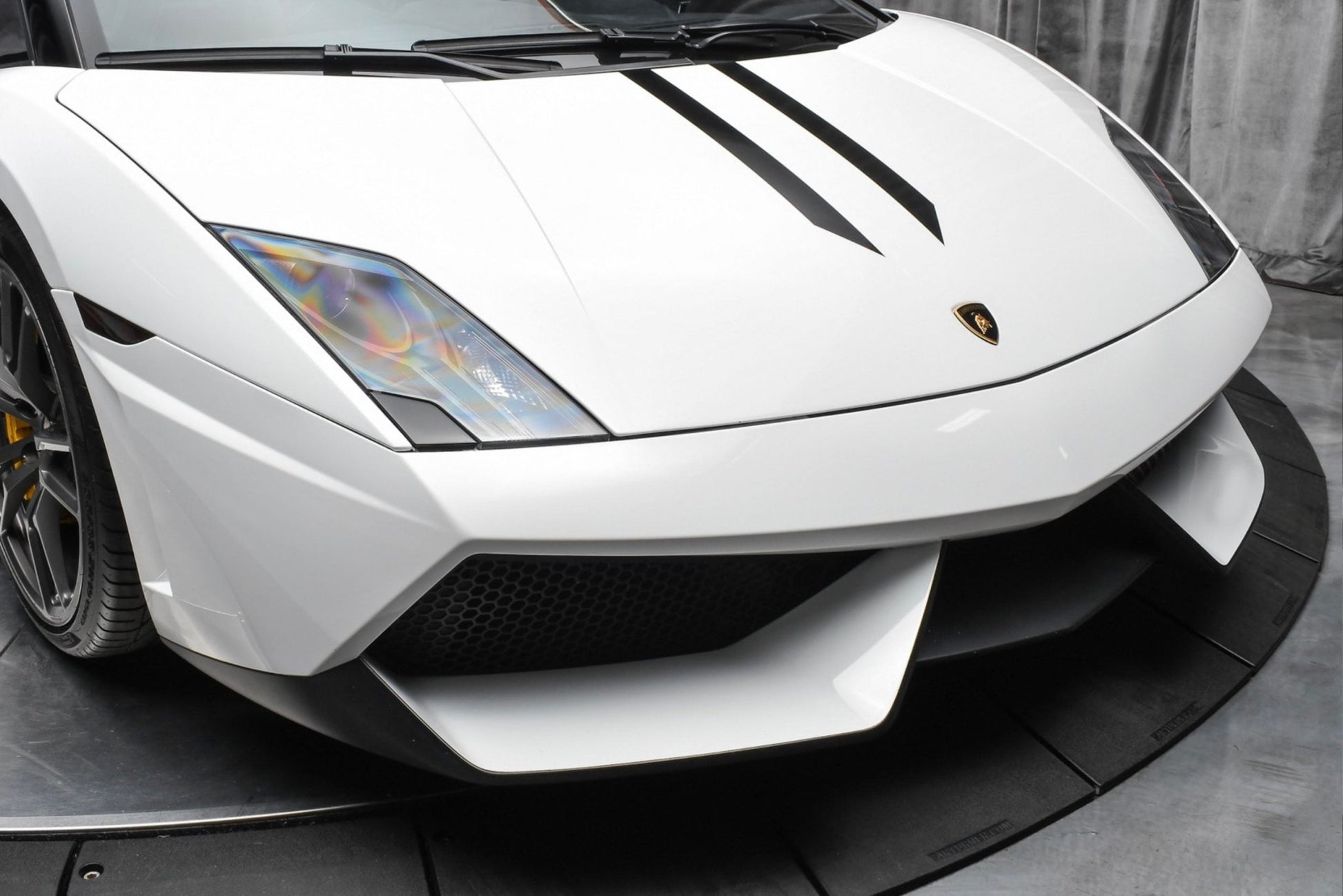 Pare chocs avant en fibre de carbone « Superleggera LP570 » DMC pour Lamborghini Gallardo Coupé et Spyder d'origine - KDMPARTS EUROPE TUNING STORE