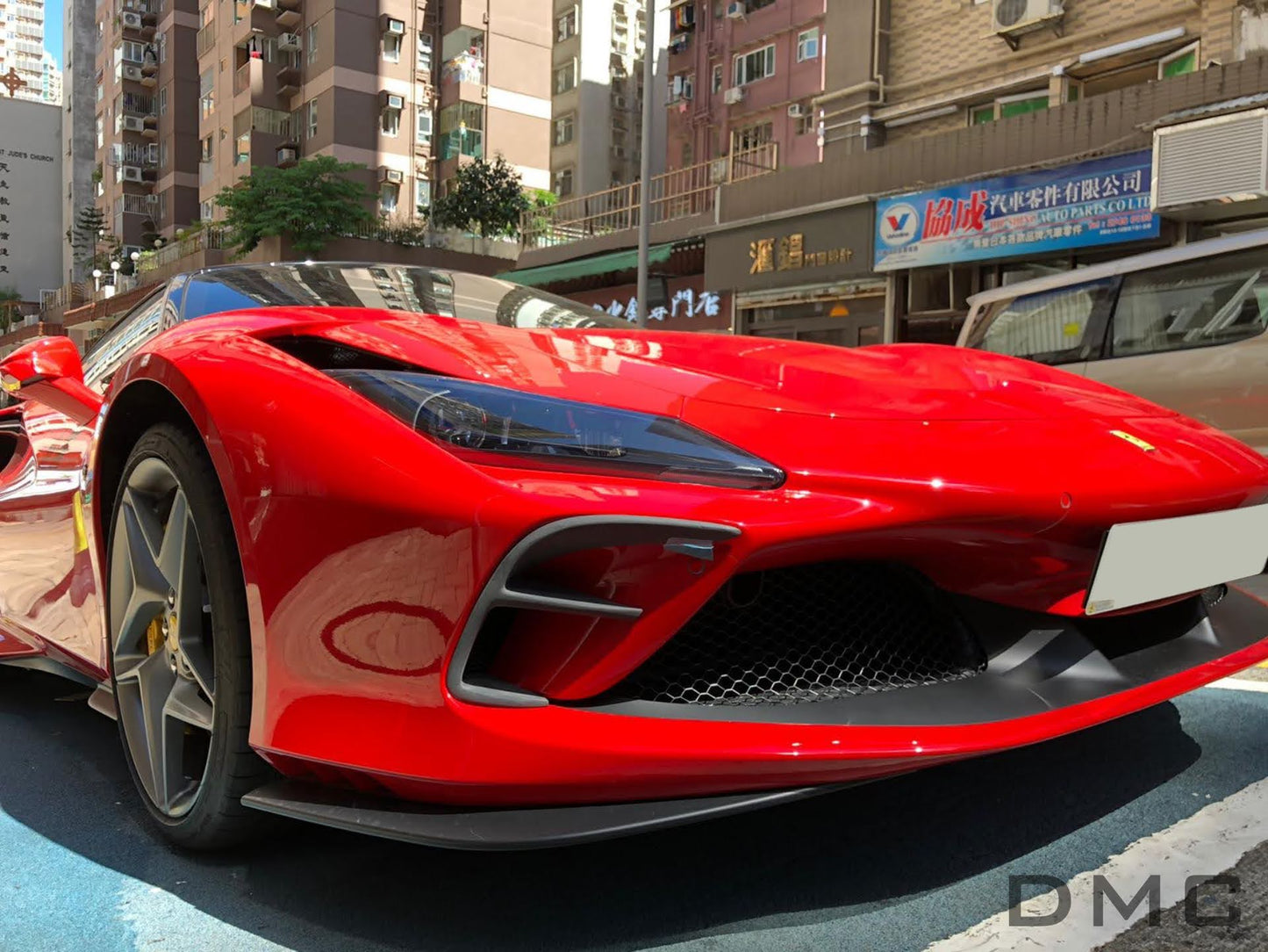 Prises d'air de pare chocs avant en fibre de carbone « Speciale » de DMC pour Ferrari F8 Tributo Coupé et Spider - KDMPARTS EUROPE TUNING STORE