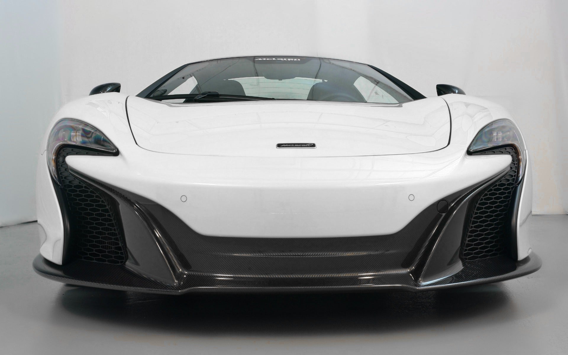 Séparateur de pare chocs avant avec Calandre en fibre de carbone de DMC pour McLaren 650s - KDMPARTS EUROPE TUNING STORE