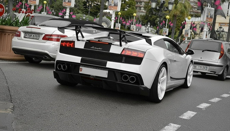 Spoiler arrière en fibre de carbone « Aperture 1.0 » DMC pour Lamborghini Gallardo Coupé et Spyder d'origine - KDMPARTS EUROPE TUNING STORE