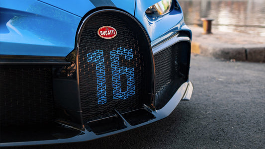 Spoiler avant en fibre de carbone forgée DMC pour Bugatti Chiron - remplace le splitter de base d'origine, look PUR SPORT - KDMPARTS EUROPE TUNING STORE