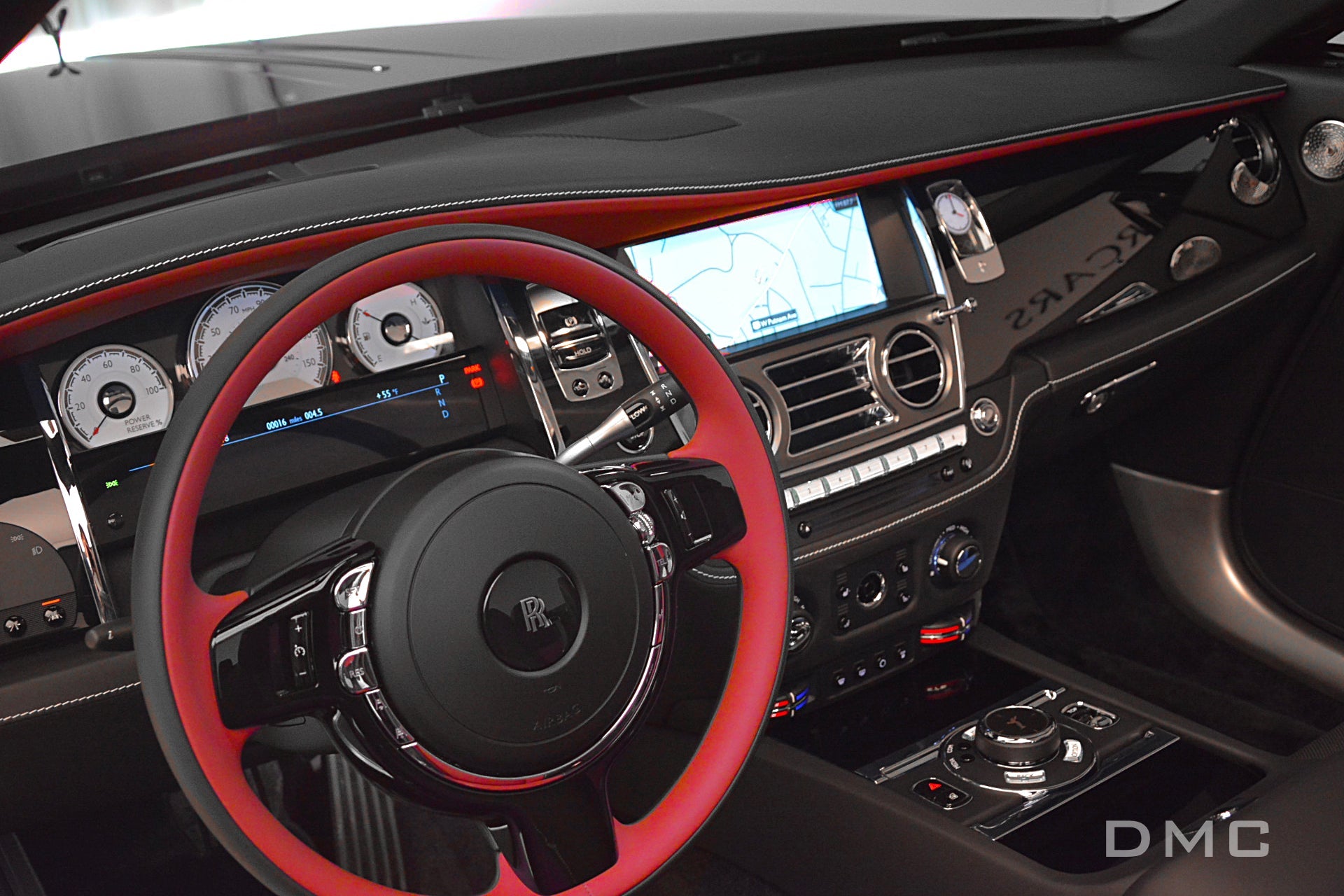 Volant en fibre de carbone forgée et cuir de DMC pour Rolls Royce Dawn Black Badge ( Équivalent à la pièce d'origine constructeur) - KDMPARTS EUROPE TUNING STORE