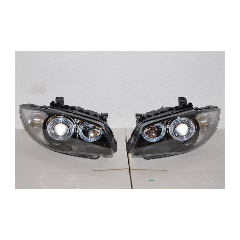 Jeu de Phare Avant BMW 87/E81/E88/E82 S1 Noir Electrique - KDMPARTS EUROPE TUNING STORE