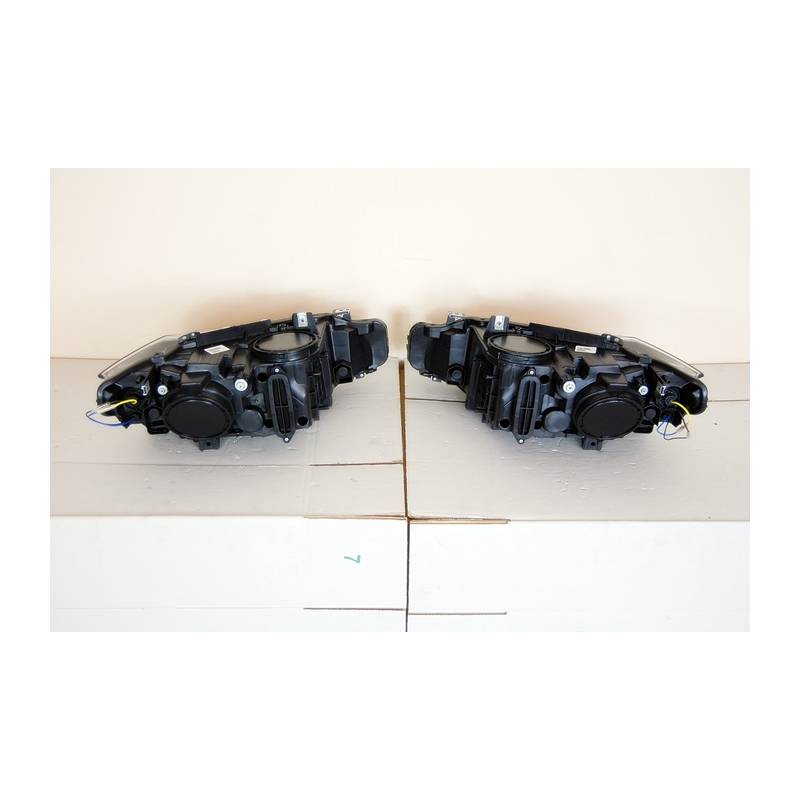 Jeu de Phare Avant BMW F30 / F31 Noir - KDMPARTS EUROPE TUNING STORE